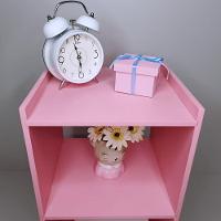 Mesa De Cabeceira Com Rodinhas Giratórias 100% Mdf Rosa - 2