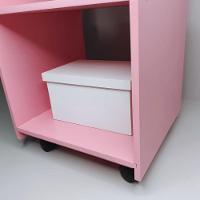 Mesa De Cabeceira Com Rodinhas Giratórias 100% Mdf Rosa - 6