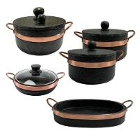 Jogo De Panelas Pedra Sabão 05 Peças - 1 Pressão 4 Litros, 2 Caçarola 3 Litros, Frigideira 20 Cm E Assadeira Grande - 1