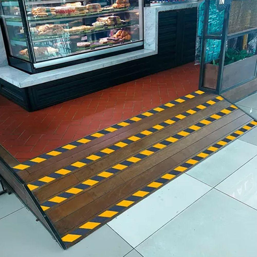 Fita Antiderrapante Adesiva 5 Metros Chao Piso Escada Degrau Rampa Demarcaçao Previne Acidentes Segurança - 5