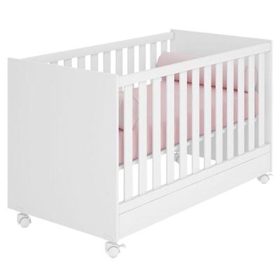 Berço Infantil Mini Cama Doce Mel em MDP Branco com Rodízios e Suporte para Mosquiteiro
