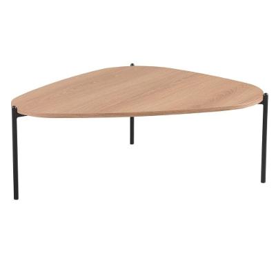 Mesa De Centro Orgânica Artesano 77 Cm (largura) Em Mdp Hanover (mel) E Pés Em Aço Preto