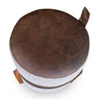 Puff Banqueta Le Mans Linho Cinza E Corano Nozes Base De Madeira - Pallazio