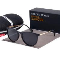 Óculos Feminino Clássico Lente Polarizada Design Titanium Uv400 Preto Dourado - 1