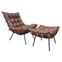 Poltrona Costela Com Puff Couro Ecológico - élpis Móveis Couro Ecológico Marrom - 1