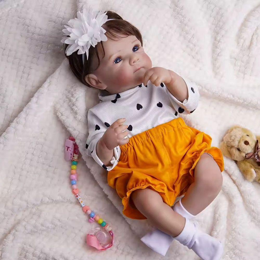 Bebê Reborn Menina Olhos Abertos Artesanal Corpo De Vinil De Silicone Macio - 4