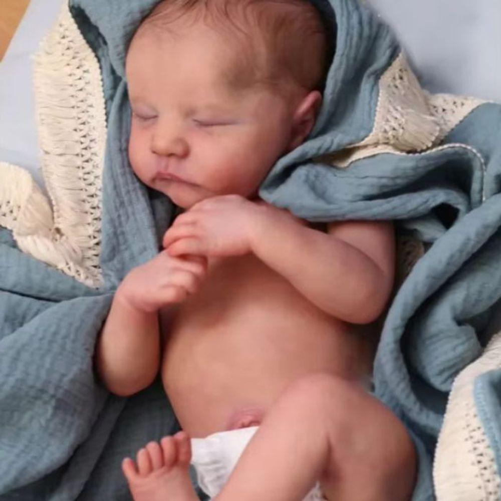 Bebê Reborn Silicone Sólido Levi Menino Dormindo - 4