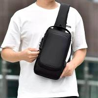 Mochila Anti Furto Transversal Cadeado Com Senha Saida Carregador Usb Resistente A Agua Preto - 3