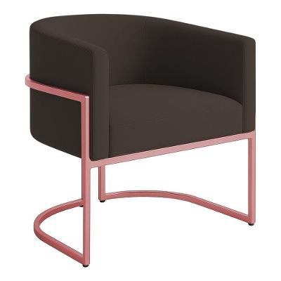 Poltrona Decorativa Luana Boucle Com Pés De Ferro Rosê 7 Decor Marrom