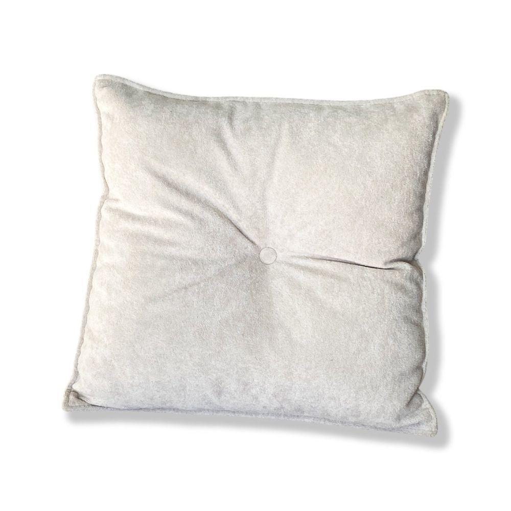 Almofada Quadrada Tina Com Botão Central 50x50 Cm Veludo 7 Decor Bege - 1