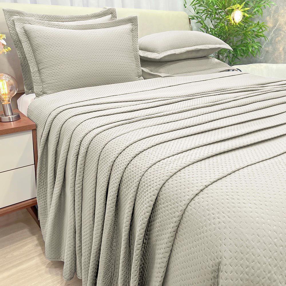 Kit Cobre Leito Colcha Jade Queen 3 Peças Percal 300 Fios Clássico - Bege - 100% Poliéster - 1