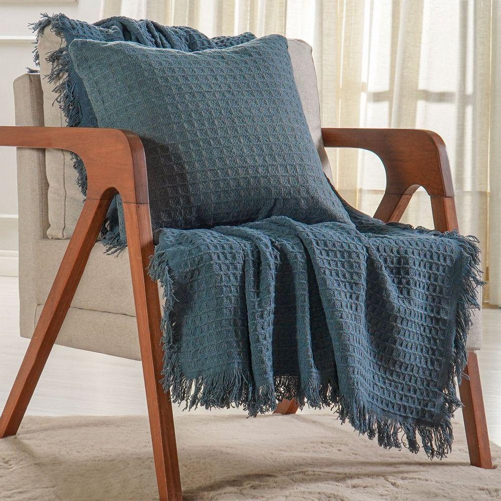 Kit Manta E Almofada Decorativa Para Sofá Waffle 100% Algodão 120x150cm Azul Cobalt - 1