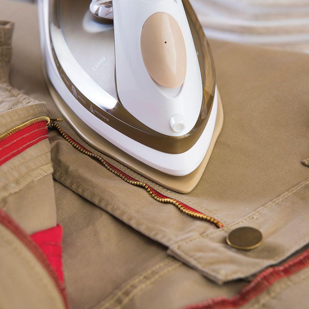 Ferro De Passar A Vapor Oster Antiaderente 110V - 4