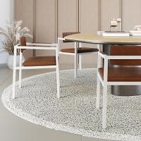 Poltrona Noah Fixa C/4 Pés 78 X 60,5 X 60,5 Cm Pés Brancos. Courino Whisky Courino Whisky