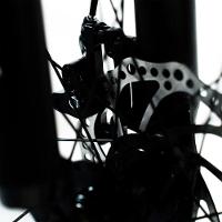 Bicicleta Aro 29 Bike 21 Vel Marchas Everest Freio A Disco Quadro Alumínio Leve Resistente Cor Branco/preto - Wct Fitness