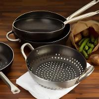 Frigideira Profissional Preta 24 Cm 1,9 L Em Alumínio Com Revestimento Interno Antiaderente - 2