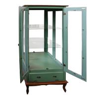 Cristaleira Rústica De Madeira 2 Portas E 1 Gaveta - Pés Luiz Xv - Verde Kalle Laca Com Tampo E Base Imbuia Glazer - 3