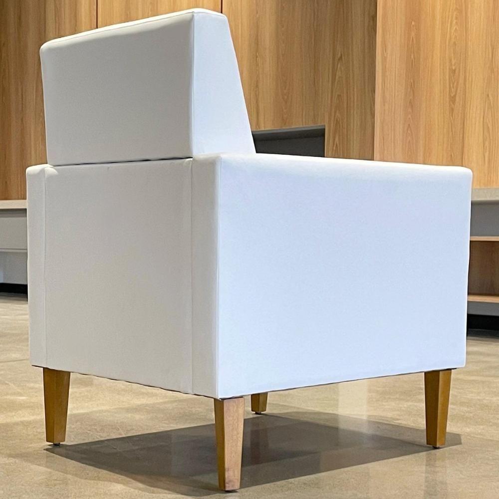 Poltrona Para Sala Pés De Madeira Thessa P04 Sintético Branco - Mpozenato - 5