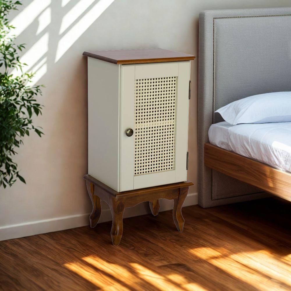 Mesa De Cabeceira De Madeira Com Rattan Pés Luiz Xv - Nude Laca Com Tampo E Base Imbuia Glazer - 1