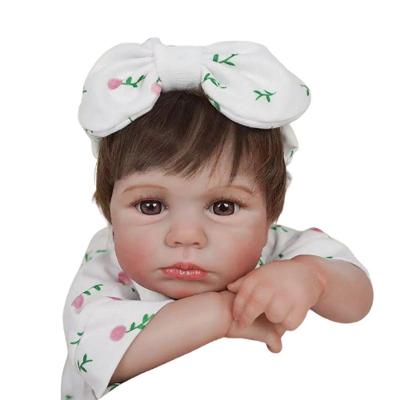 Bebê Reborn Menina Toda De Vinil De Silicone Artesanal Olhos Abertos Cabelo Implantado Fio A Fio