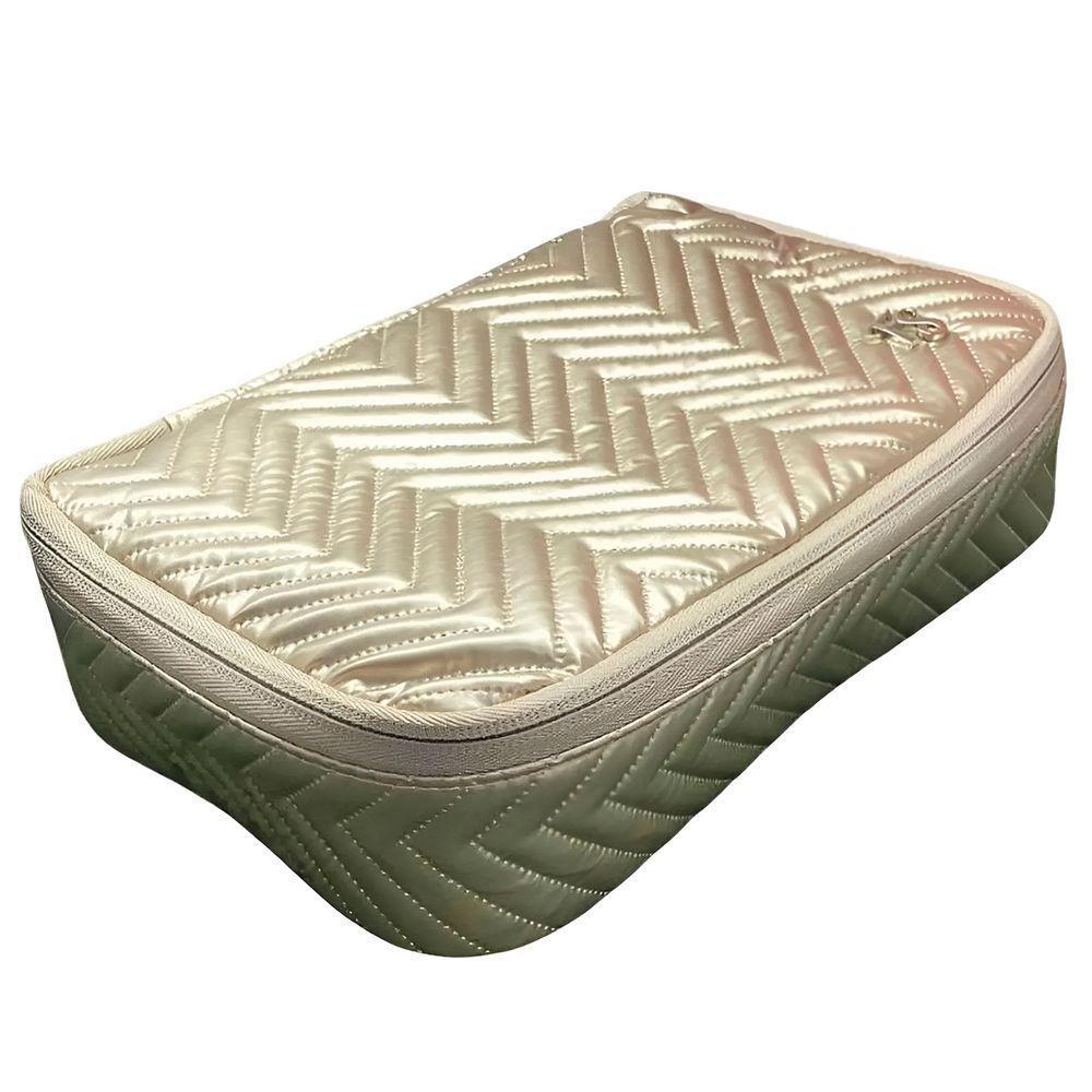 Bolsa Necessaire Estilo Matelassê Chevron Metálico Dourado - 1
