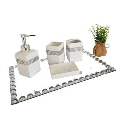 Suporte Multi Uso Retangular Em Vidro Com Borda E Pés Acrílico Alt 2.50cm X Larg 24cm X Comp 40cm