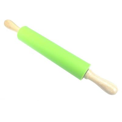 Rolo De Massa De Silicone Com Cabo De Madeira Cor:verde