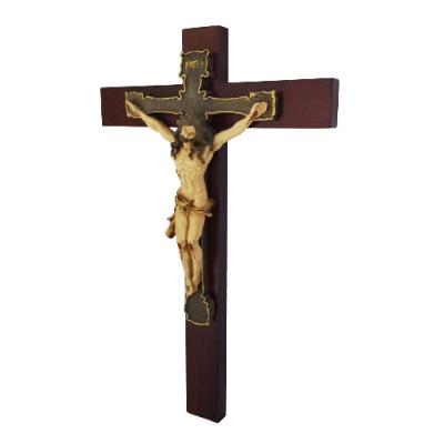 Crucifixo Em Madeira Com Cristo Em Resina Filetes Dourado 37cm