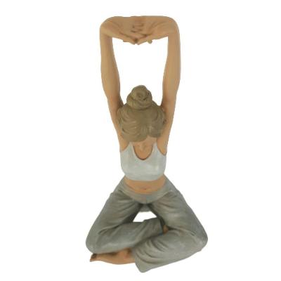 Estatueta Feminina Sentada Em Resina Al 22cm X L 12cm X C 10cm