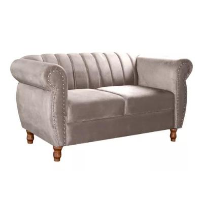 Sofá Chesterfield 2 Lugares Realeza Vintage Retrô Veludo Capuccino