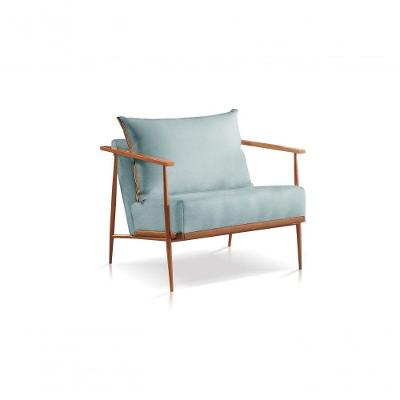 Poltrona Mari Linho Cinza Claro Base Cobre Confort Sala