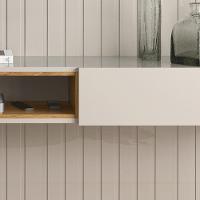 Painel Frisado Oslo - Mdf 1 Porta E 1 Gaveta Off White-freijó - Lukaliam Móveis