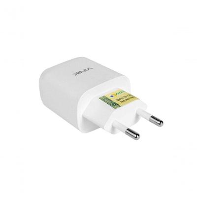 Carregador De Parede 38w Com Duas Saidas 1 Saida Usb 12v 1.5a Quick Charge (18w) E 1 Saida Tipo C 12v 1.67a (20w)