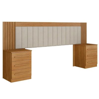 Cabeceira Extensiva Estofada Ripada Com 2 Mesas De Cabeceira Cinamomo