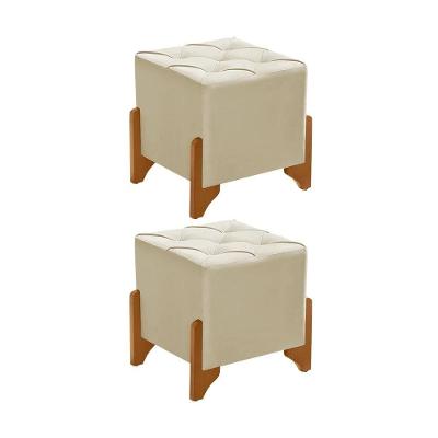 Kit 2 Puffs Decorativos Monet Base De Madeira Veludo Bege
