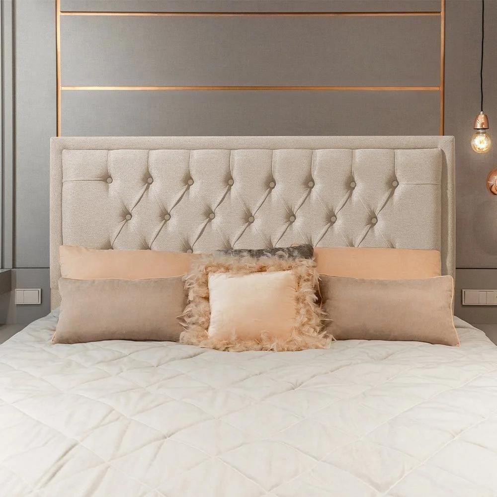 Cabeceira Queen Estofada Veneza 160cm Design Clássico Linho Bege - 1
