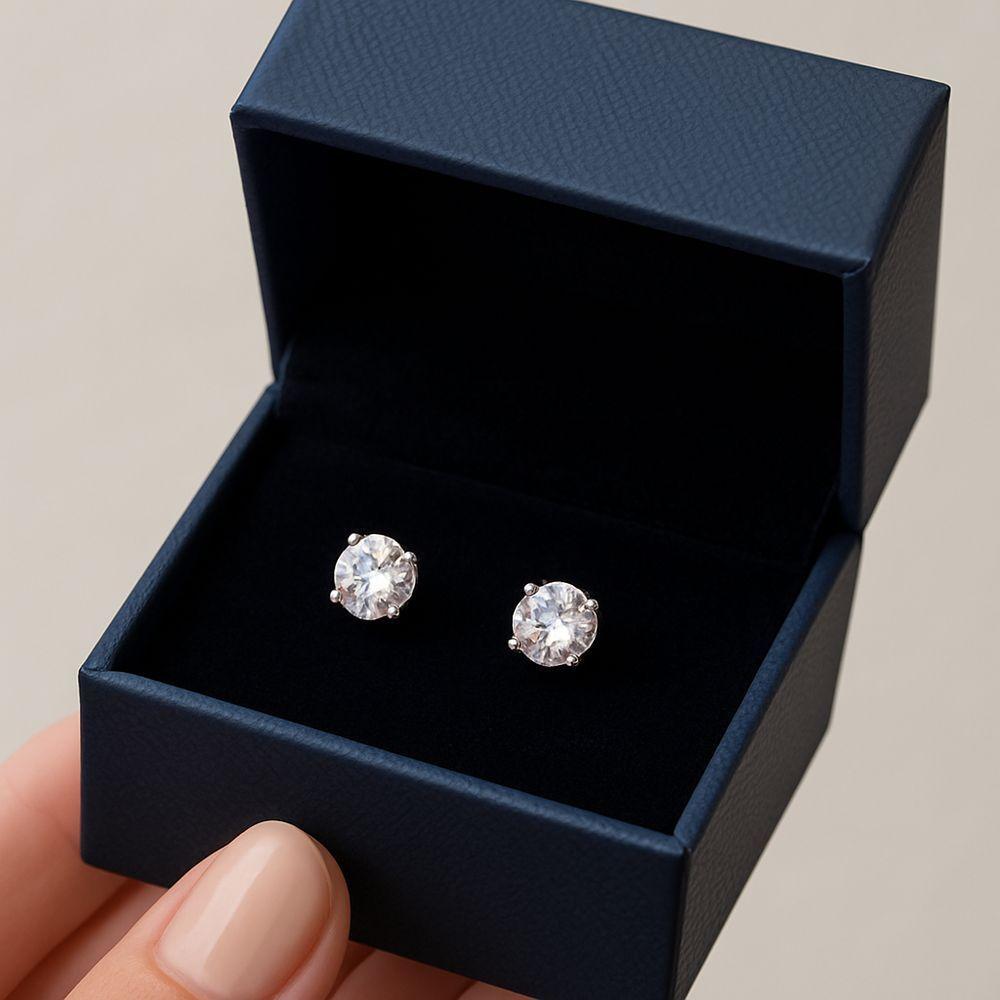 Brinco De Zircônia Em Prata 925 Ponto De Luz Clássico E Elegante Tamanho 4mm - 4