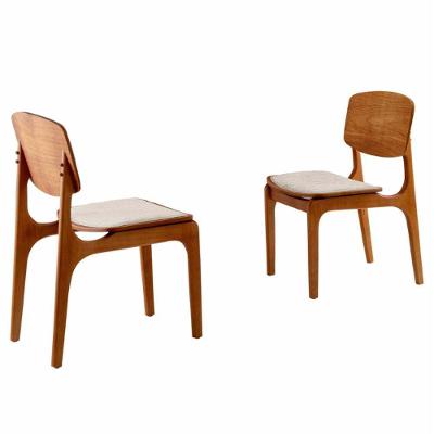 Conjunto Com 2 Cadeiras Malta Gold Moderna Mobília Bouclê 01 Cinamomo Imbuia