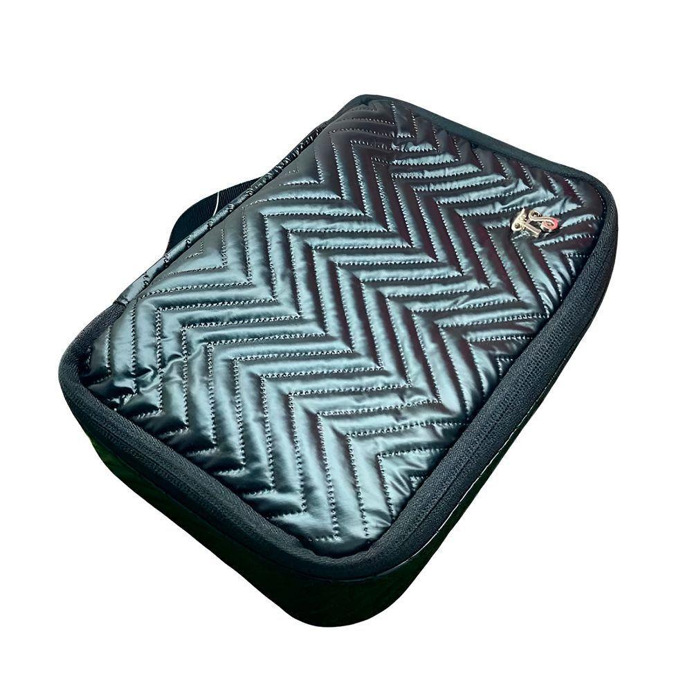 Bolsa Necessaire Estilo Matelassê Chevron Metálico Preto - 1