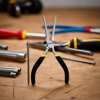 Alicate Bico Meia Cana 5.1-2'' Aço Carbono Longo Tradestar