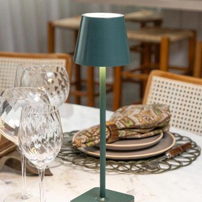 Luminária De Mesa Copa E Cia Tátil Regulável Ross Verde