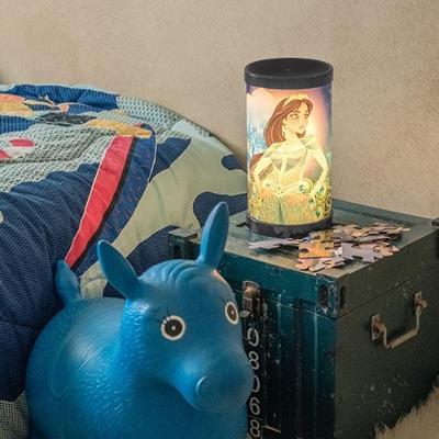 Luminária De Mesa Princesa Jasmine Bivolt Com Luz Regulável - Aladdin