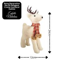 Rena Decorativa Natalina Em Pé Pelúcia Creme Com Cachecol Xadrez Vermelho E Marrom 24x12cm