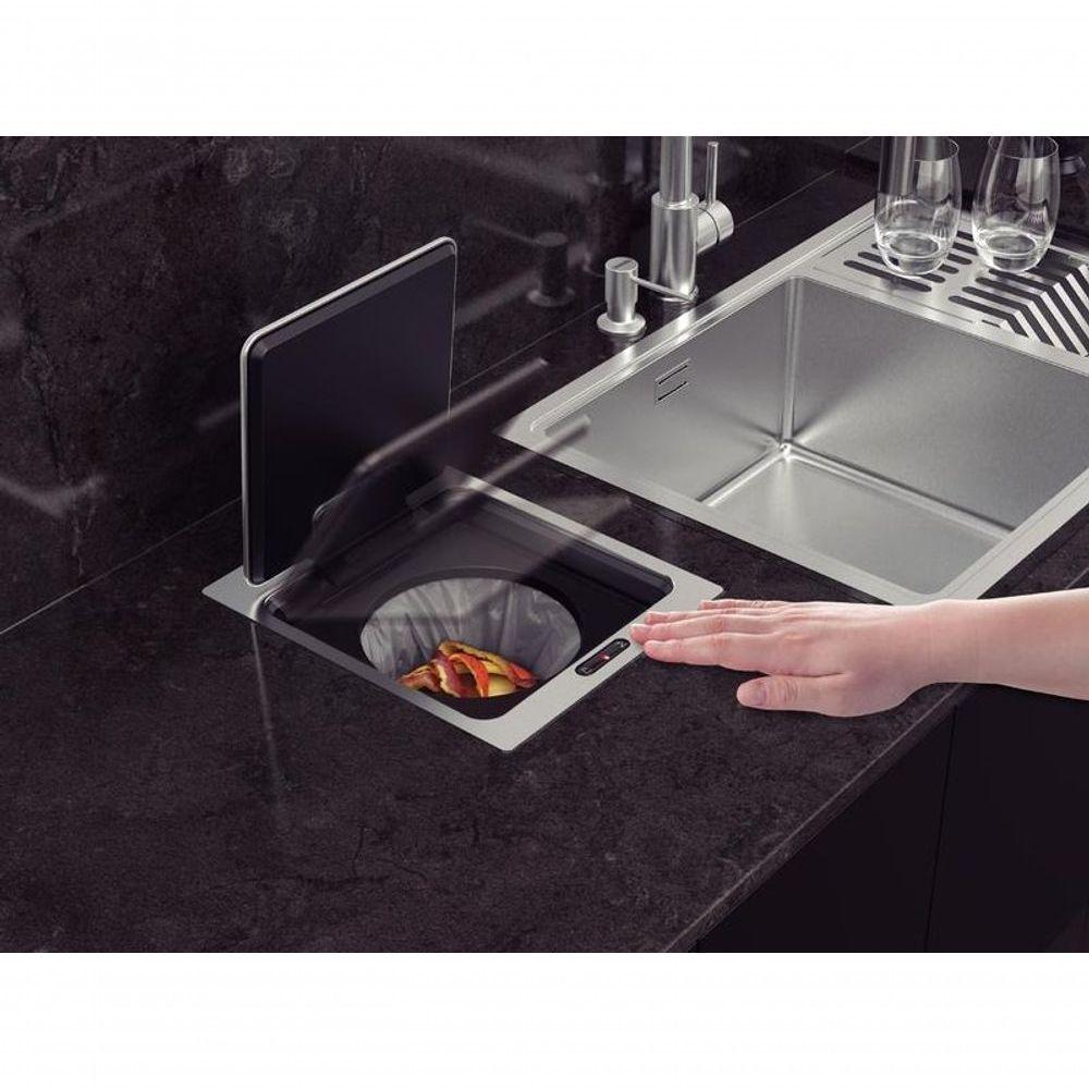 Lixeira De Embutir Com Sensor Tramontina Next Em Inox Com Balde Plástico 5 Litros - 3