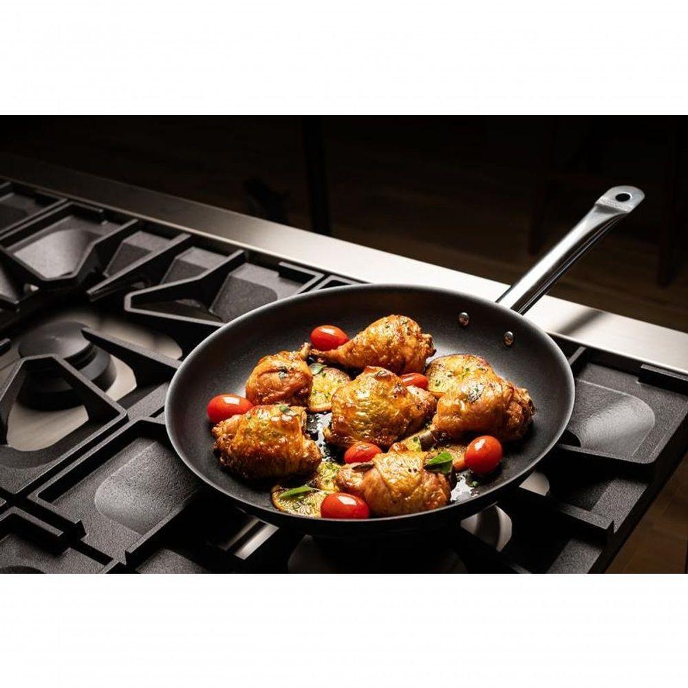 Frigideira Tramontina Rasa Professional Em Aço Inox E Revestimento Antiaderente 30cm - 2