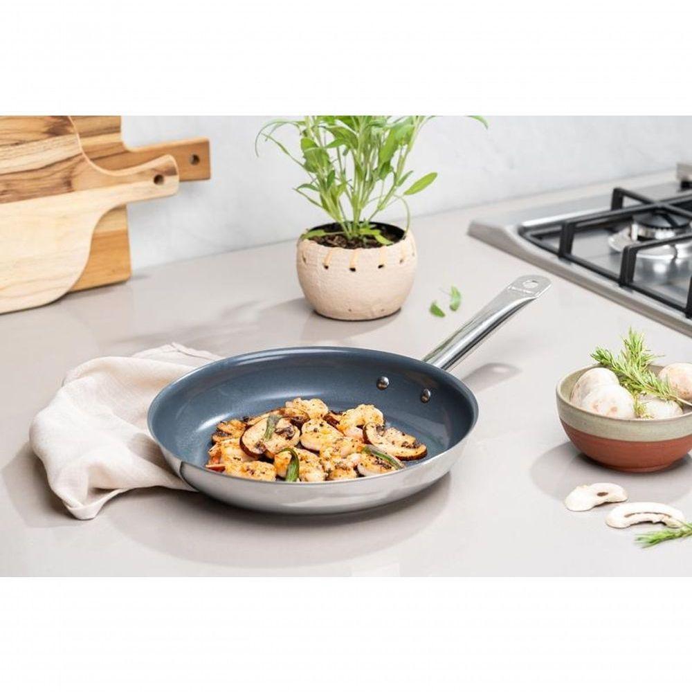 Frigideira Tramontina Rasa Professional Em Aço Inox E Revestimento Cerâmico Grafite 30cm - 2