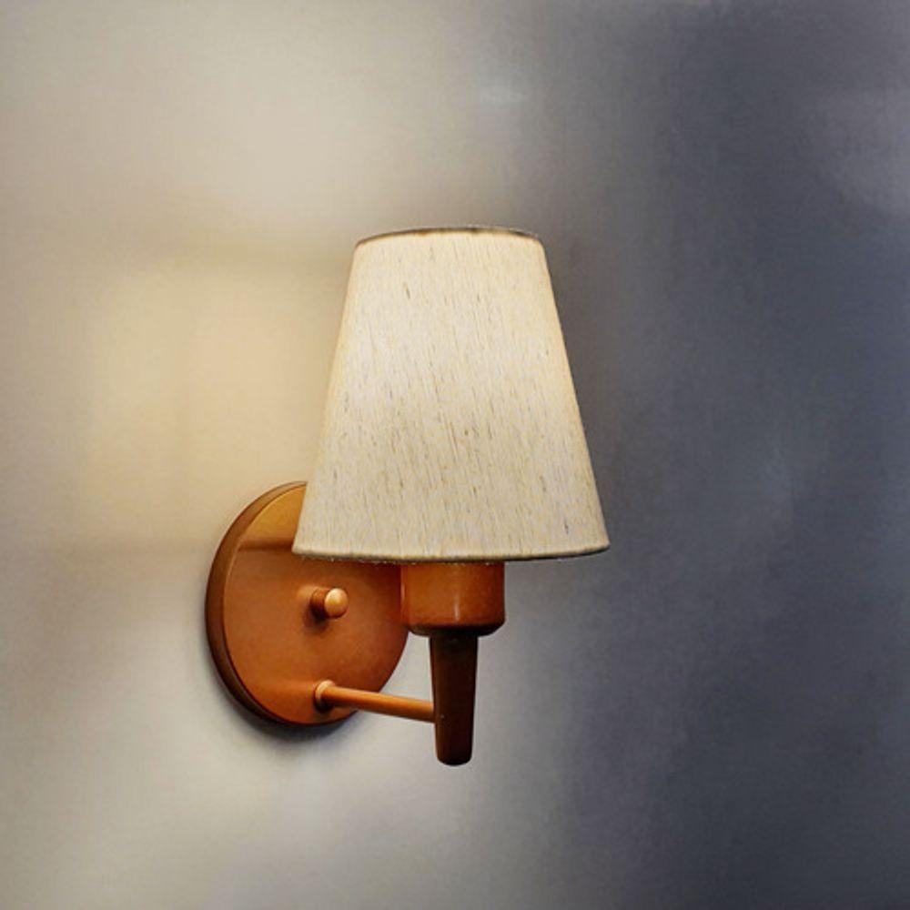 Arandela Cone Md-2004 Base Cobre Cúpula Em Tecido 14/14x07cm Linho Bege - Bivolt - 7