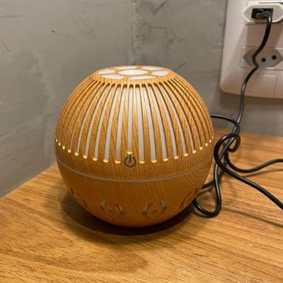 Umidificador Difusor De Aroma Ultrassonico Luz De Led Bola Rajada Marfim