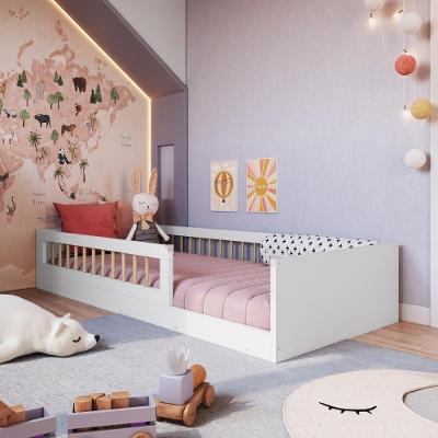 Cama Infantil De Chão Montessoriana De Solteiro Para Menino E Menina Com Grade De Proteção Lateral Branco