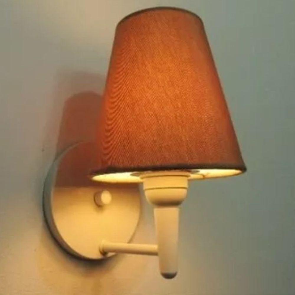 Arandela Cone Md-2004 Base Branco Cúpula Em Tecido 14-14x07cm Palha - Bivolt - 2